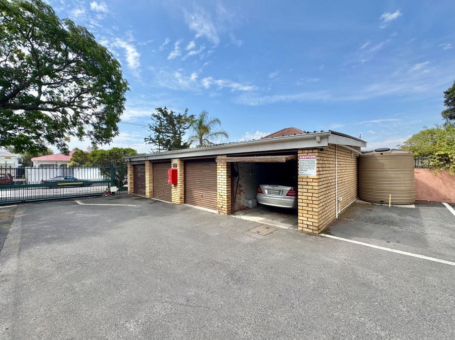 2 Bedroom Property for Sale in Kenilworth Western Cape